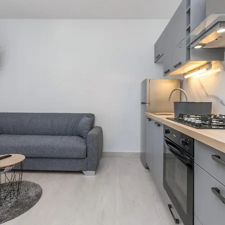 아파트 Awesome In W/ 1 Bedrooms *